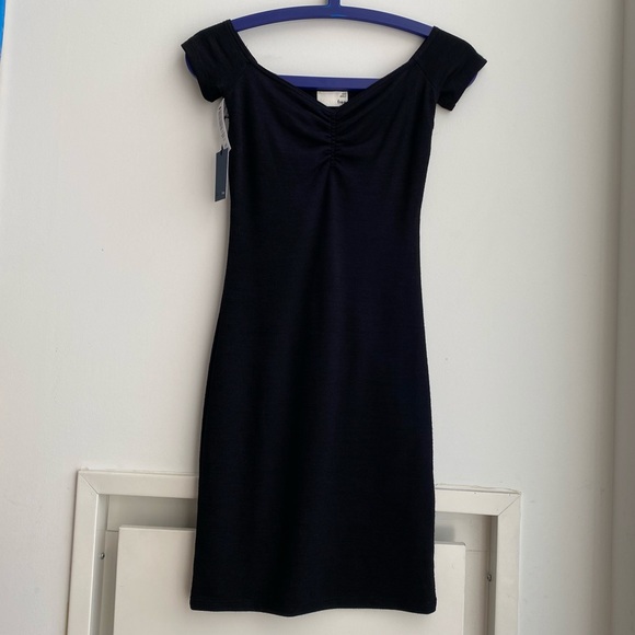 NWT Aritzia/Wilfred free little black dress. Size XXS. - Picture 2 of 6